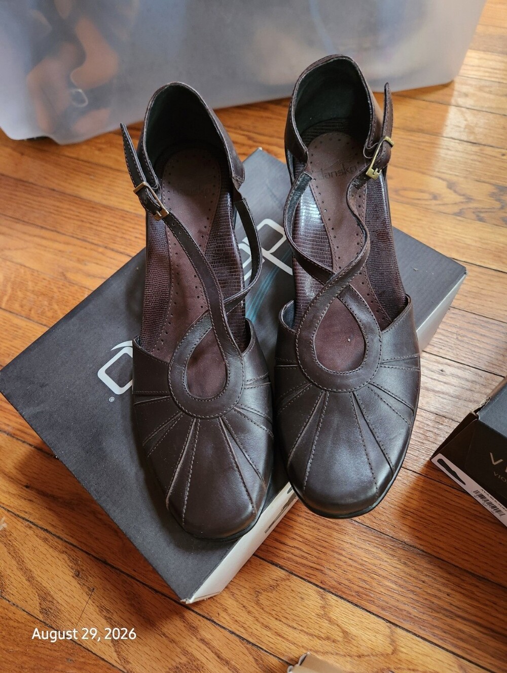 New In Box Dansko Regina Brown  Calf Mary Jane Shoes Size 40
